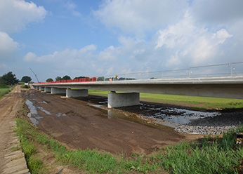 Foto-referenz-flutmuldenbruecke-meppen-teaser-ACO-tiefbau